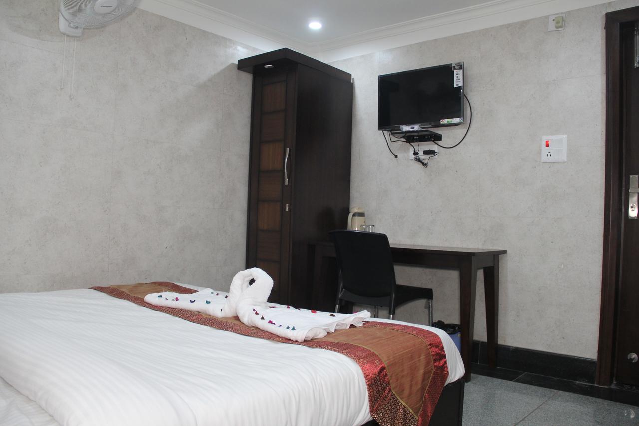 Hotel Silk Haldwāni 외부 사진